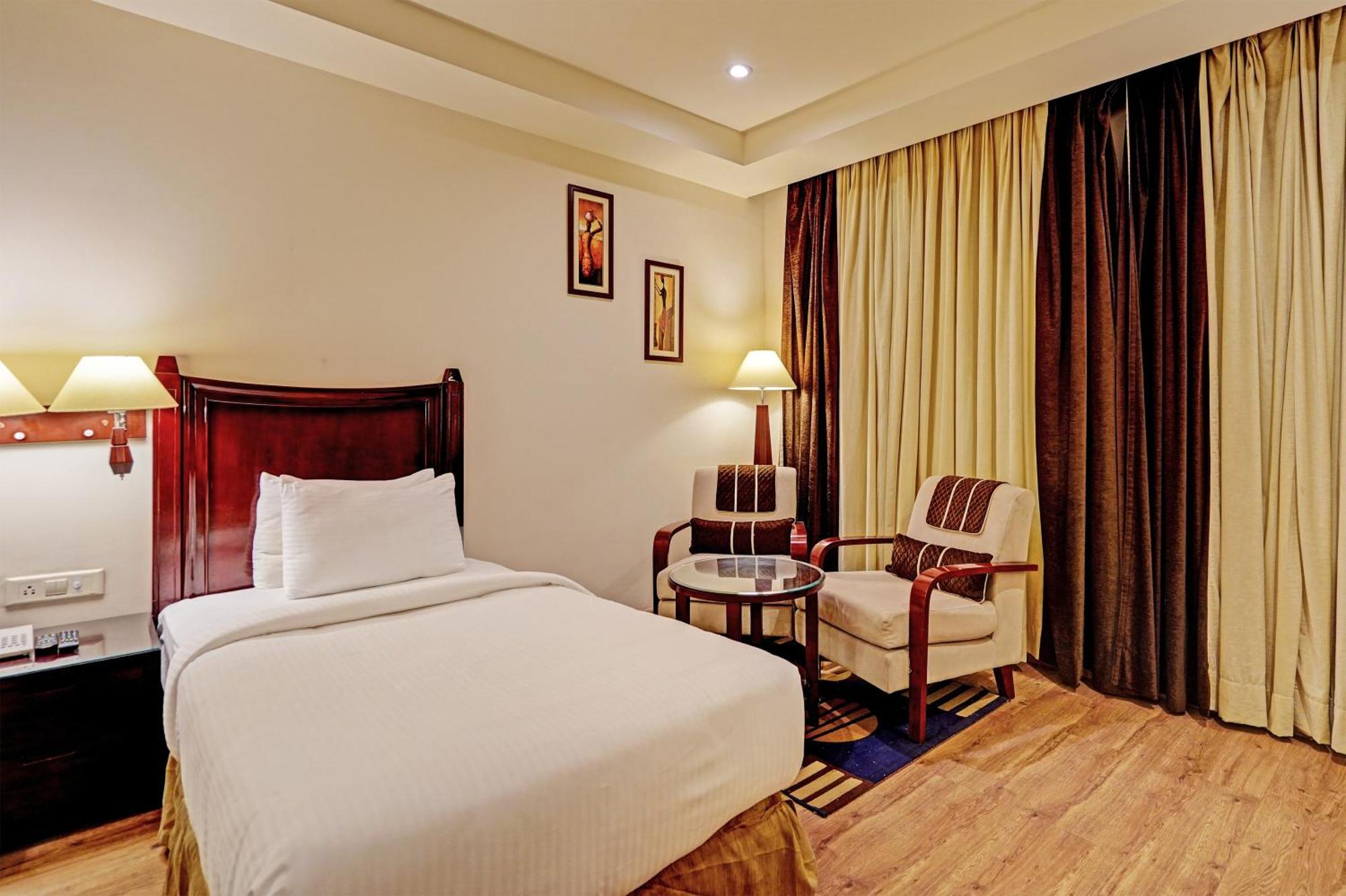 Hotel Grand Aerotech New Delhi Luaran gambar